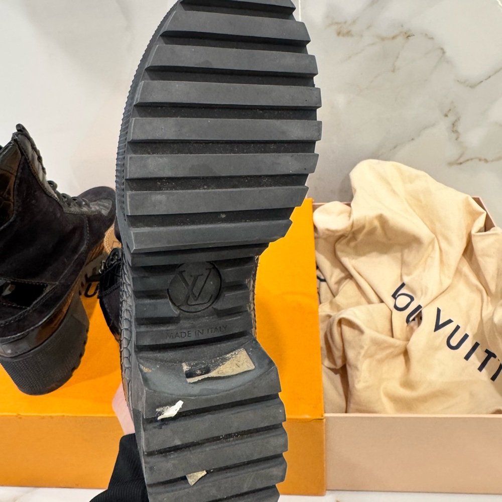 Authentic Louis Vuitton Monogram Combat Boots – Size 36 / US 6 - Picture 6 of 11